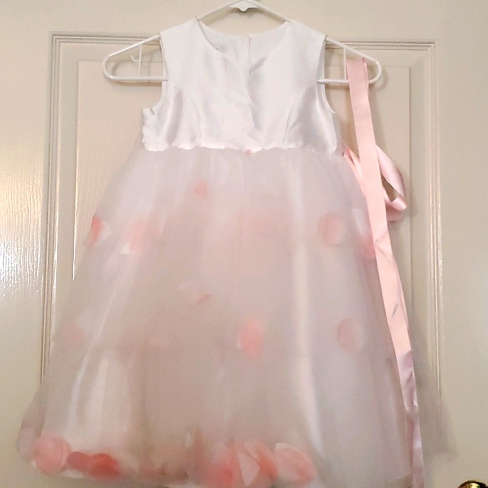 Cute formal dress for 5-6 yo